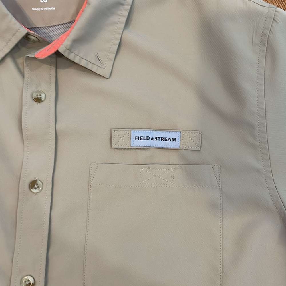 Men’s Field & Stream Short Sleeve Button Down/Button Up Shirt. Size Large. - Picture 5 of 11